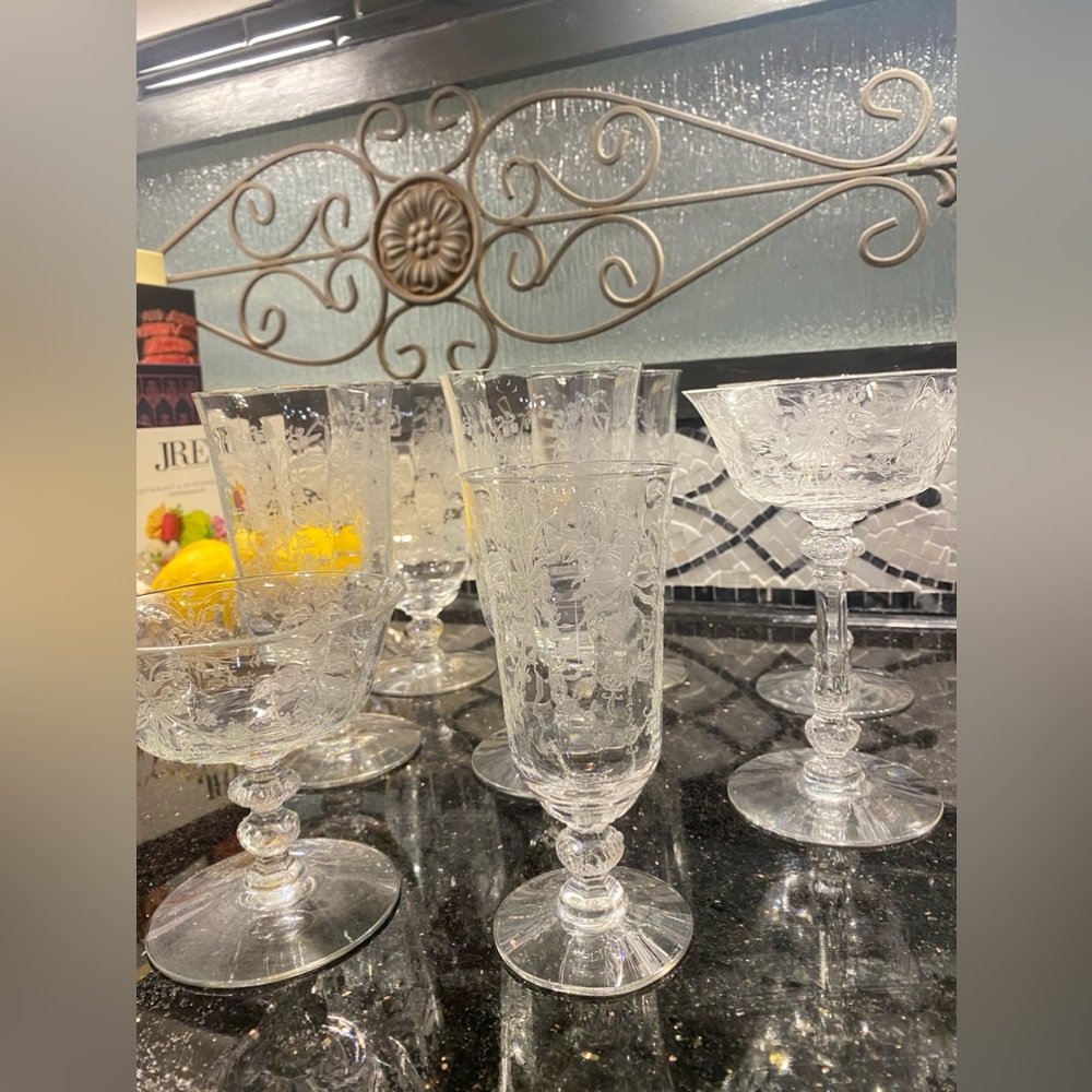 Misc set of 8 Heisey Orchid stemware. Flea bites.